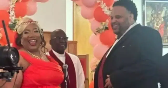 Depois de dizer ‘sim’ no altar, noivo falece durante seu casamento