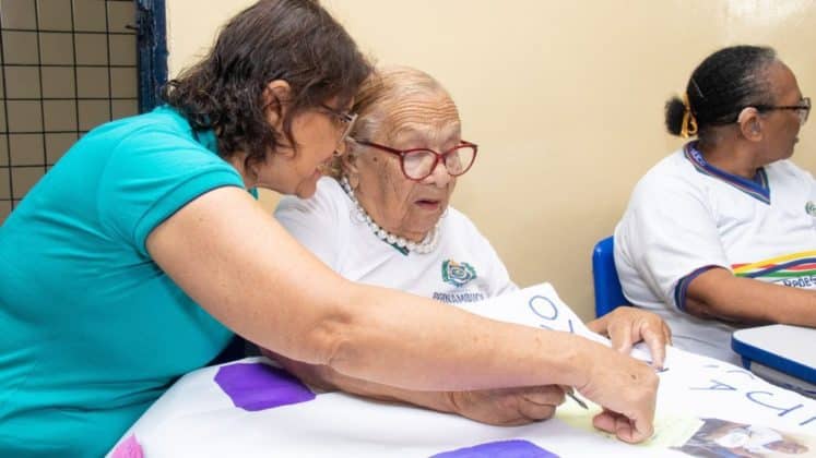 asomadetodosafetos.com - Estudante de 94 anos de Petrolina supera recorde do Guinness Book como a aluna mais idosa do mundo