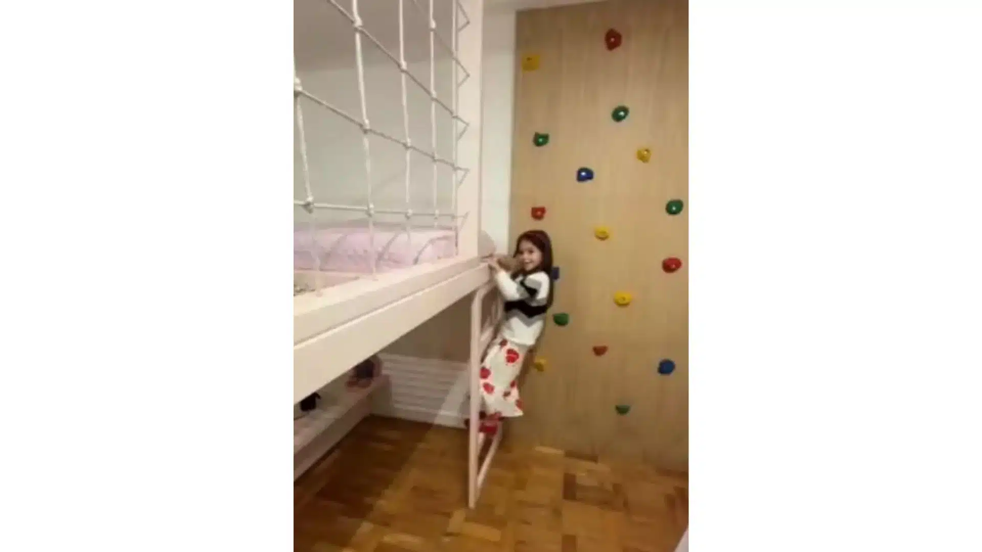 asomadetodosafetos.com - Duda Nagle mostra quarto de Zoe, sua filha com Sabrina Sato, e causa polêmica: "Perigoso"