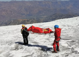 Corpo de alpinista desaparecido há 22 anos é encontrado mumificado em montanha do Peru