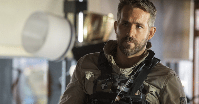 Filme de ação da Netflix com Ryan Reynolds ultrapassa 400 dias no top 10 mundial