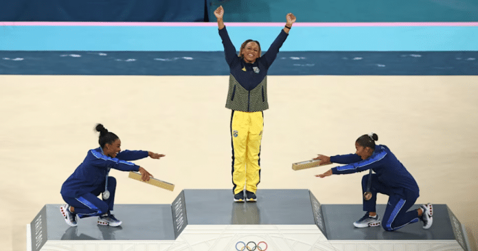 Rebeca Andrade conquista o ouro no solo e se torna a maior atleta olímpica da história do Brasil