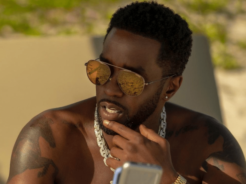 asomadetodosafetos.com - Homem que invadiu uma festa de P. Diddy conta o que viu na mansão do magnata do rap