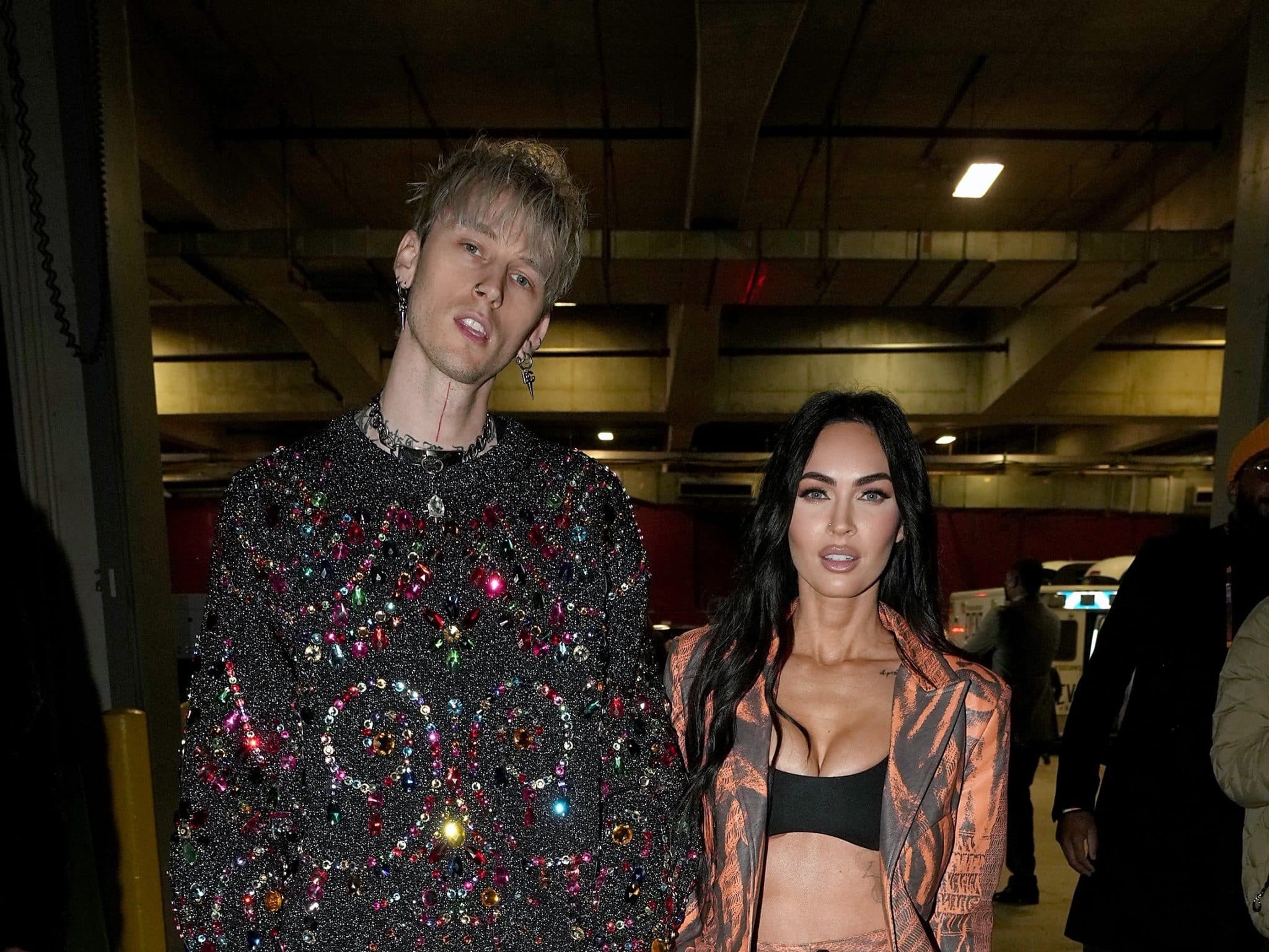 asomadetodosafetos.com - Megan Fox anuncia gravidez do primeiro filho com Machine Gun Kelly um ano após revelar aborto espontâneo