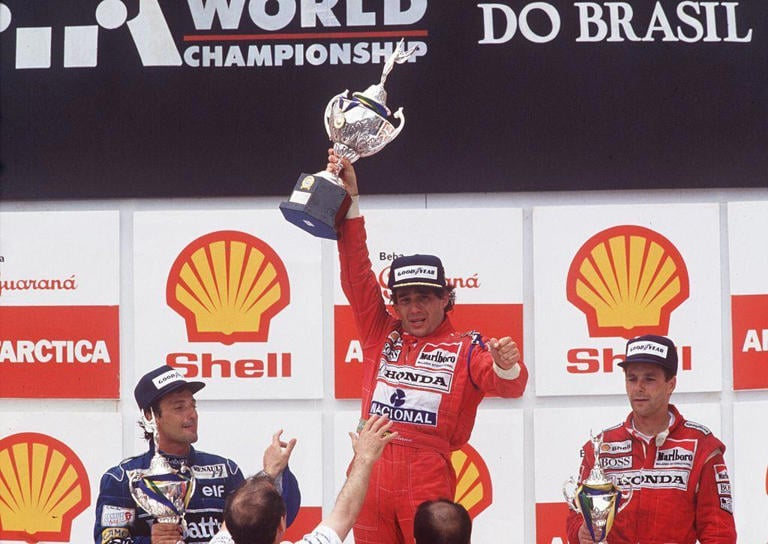 asomadetodosafetos.com - 8 momentos da vida de Ayrton Senna que parecem ficção (e dois fatos incríveis que a série da Netflix não mostra)